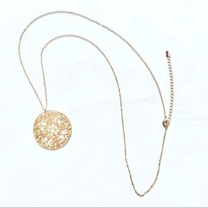 🌺Single Circle Charm Necklace Gold tone